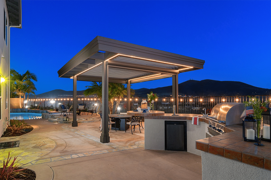 What-Direction-Should-a-Pergola-Face_Body-Photo_0004_21_10256676_135315_vt-135315-ER-121