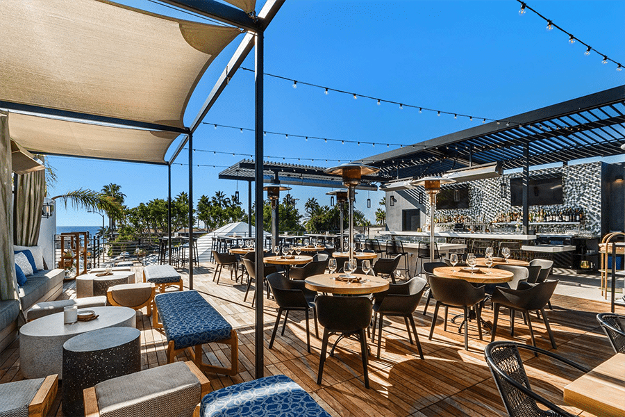 What-Direction-Should-a-Pergola-Face_Body-Photo_0012_Rooftop-Happy-Hour-1-2048x1366-1